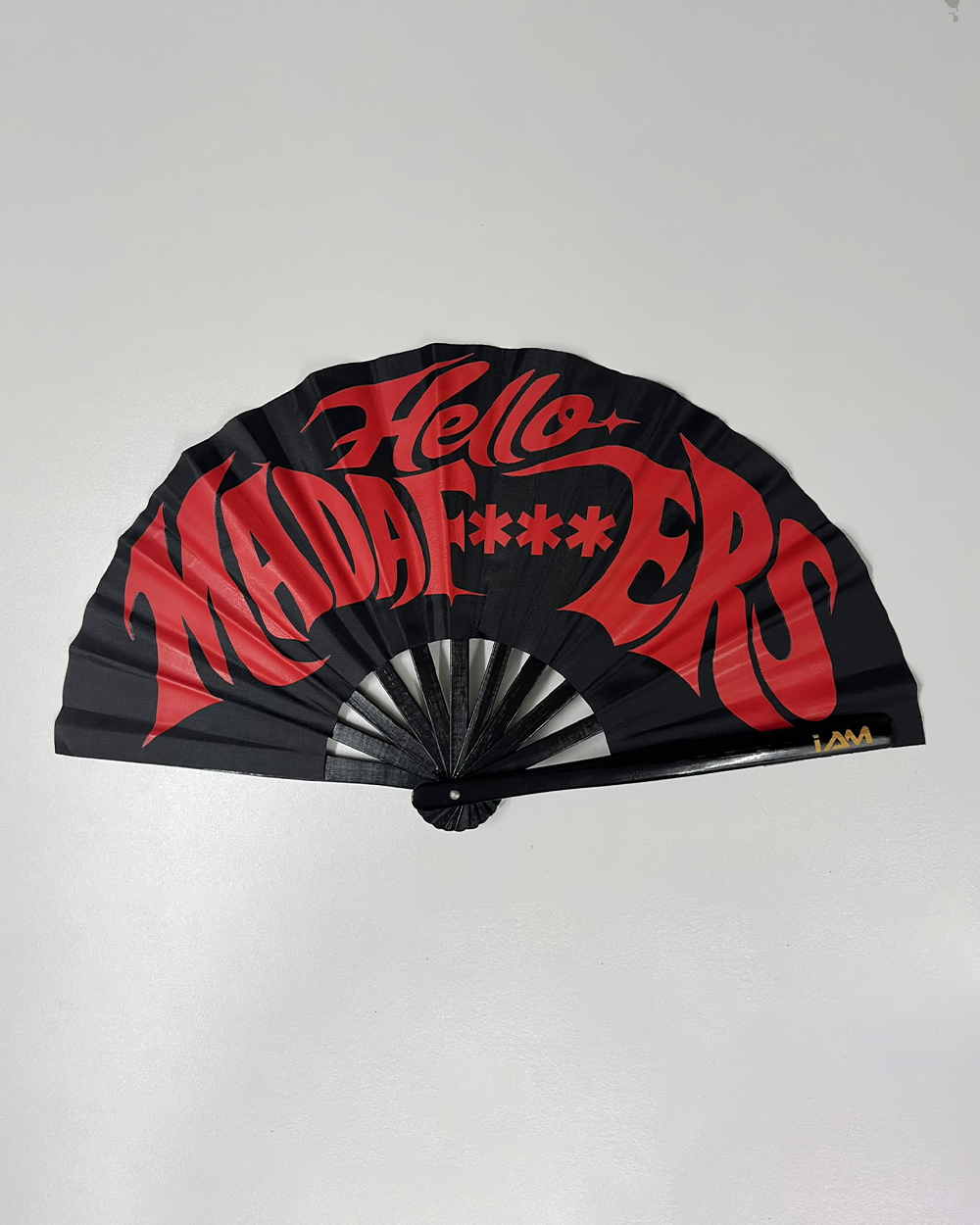 HELLO MADAF***ERS HANDFAN
